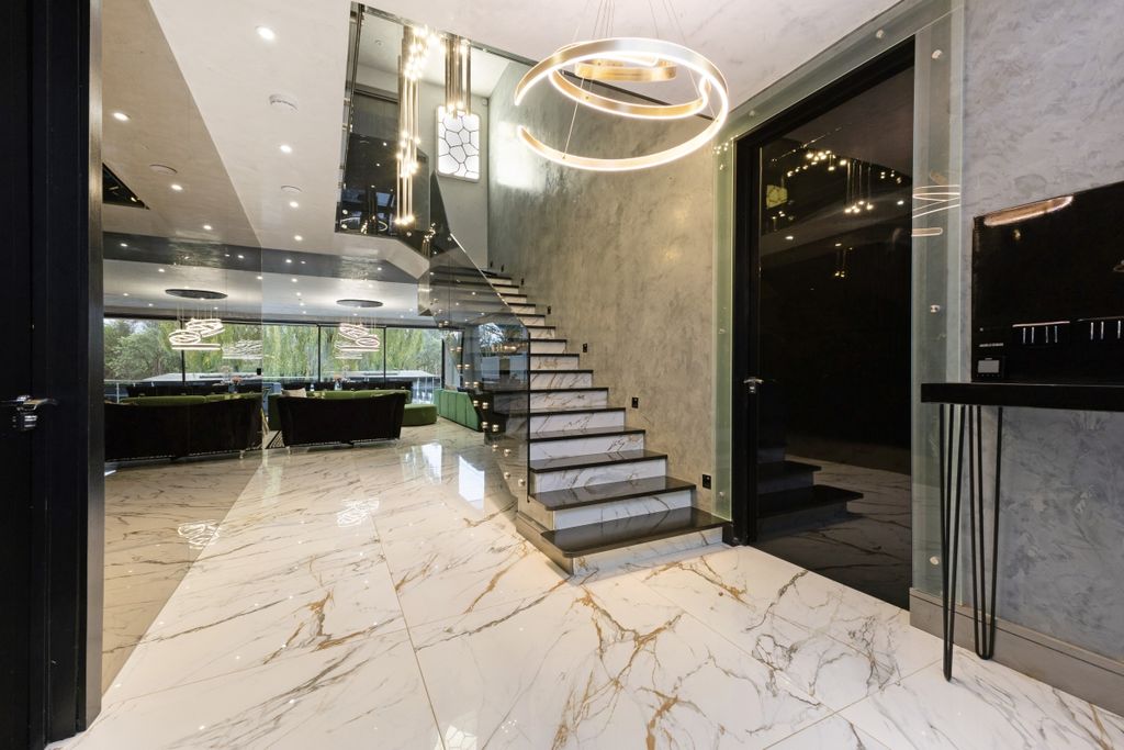 Additional image 19 of 5 bed detached house to rentWaggon Road, Barnet EN4