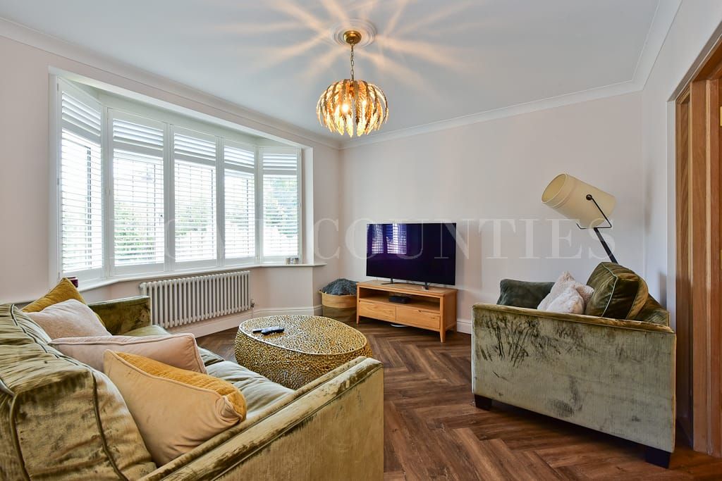 Property photo 2 of 41