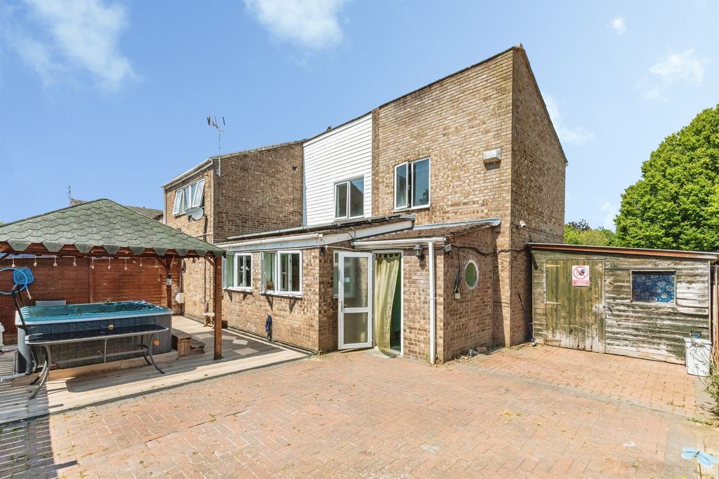 Property photo 1 of 16
