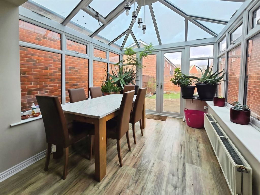 Property photo 2 of 12 Picture No. 02