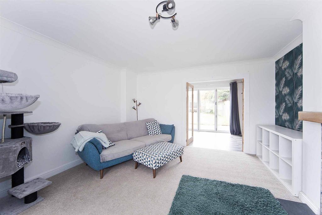 Property photo 3 of 24