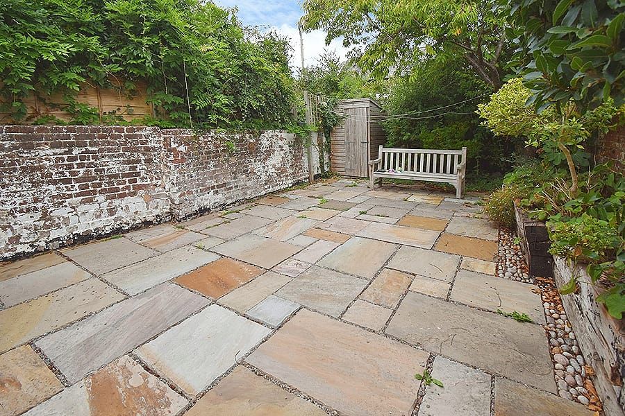 Property photo 2 of 16