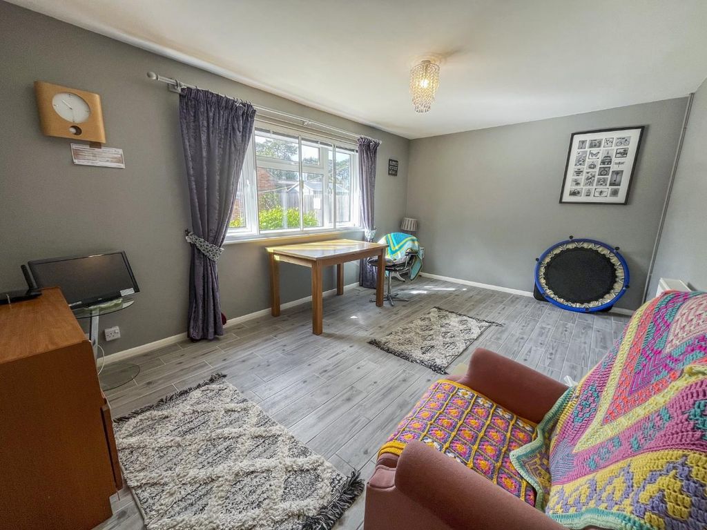 Property photo 3 of 15 Tlc_395665Cb-7F80-4111-9dc3-90B6Dbec0190_12ce2A6.J