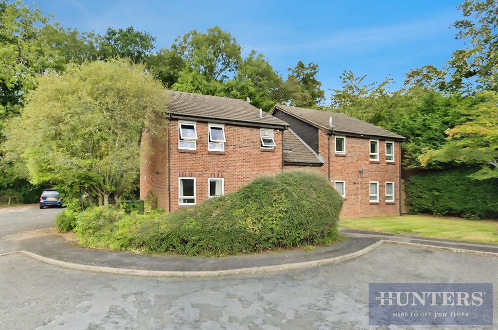 Property photo 1 of 4 Outside