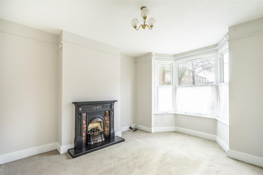 Property photo 2 of 18 7c-1.Jpg