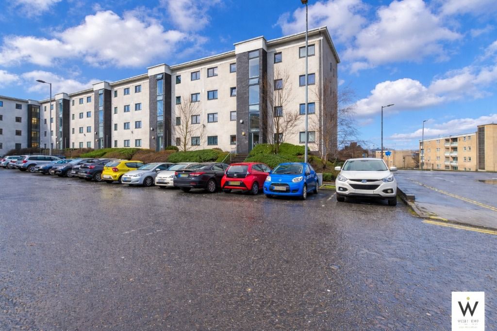 Property photo 1 of 9