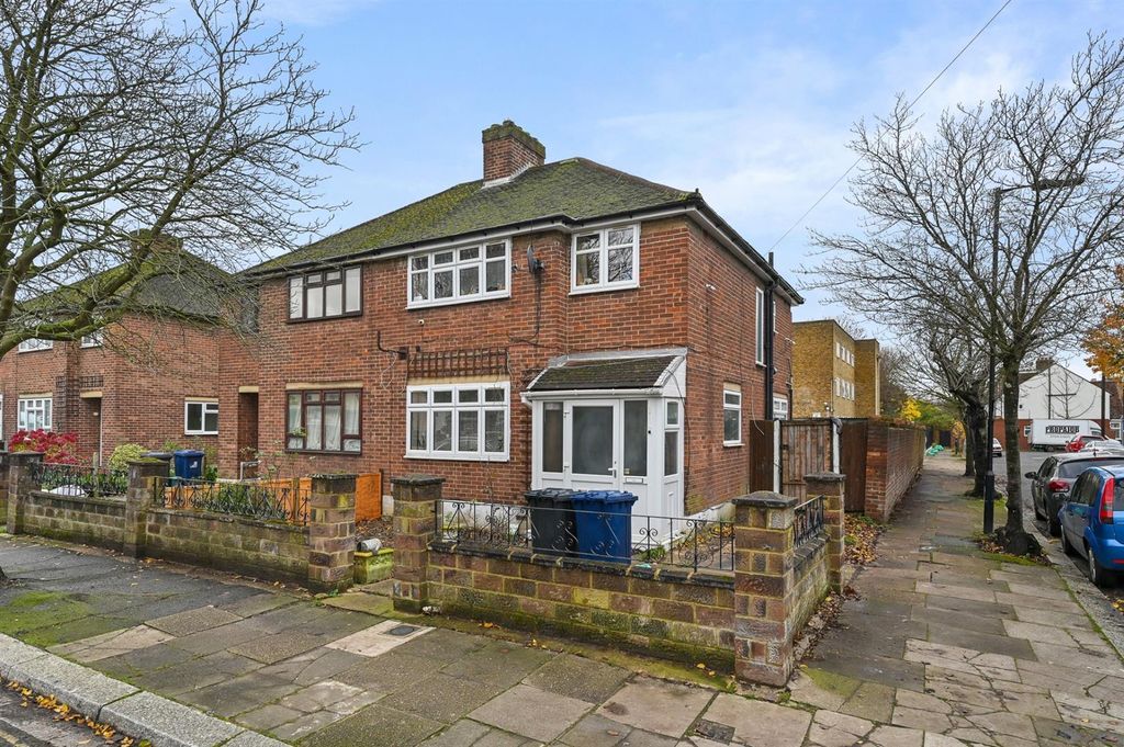 Property photo 1 of 9