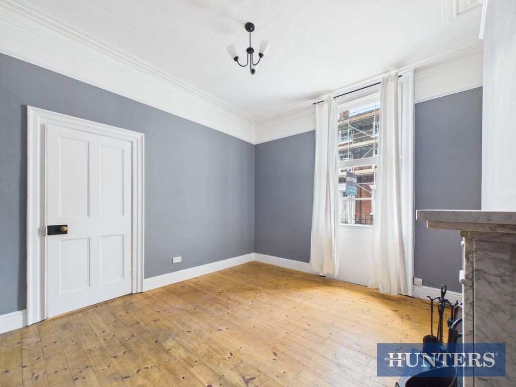 Property photo 3 of 35 Cam01450G0-Pr0298-Still006.Jpg