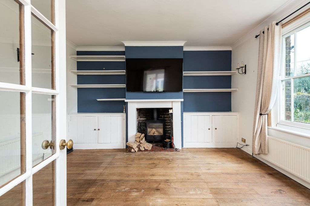 Property photo 3 of 20