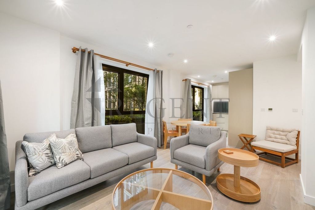 Property photo 1 of 15 (Main)