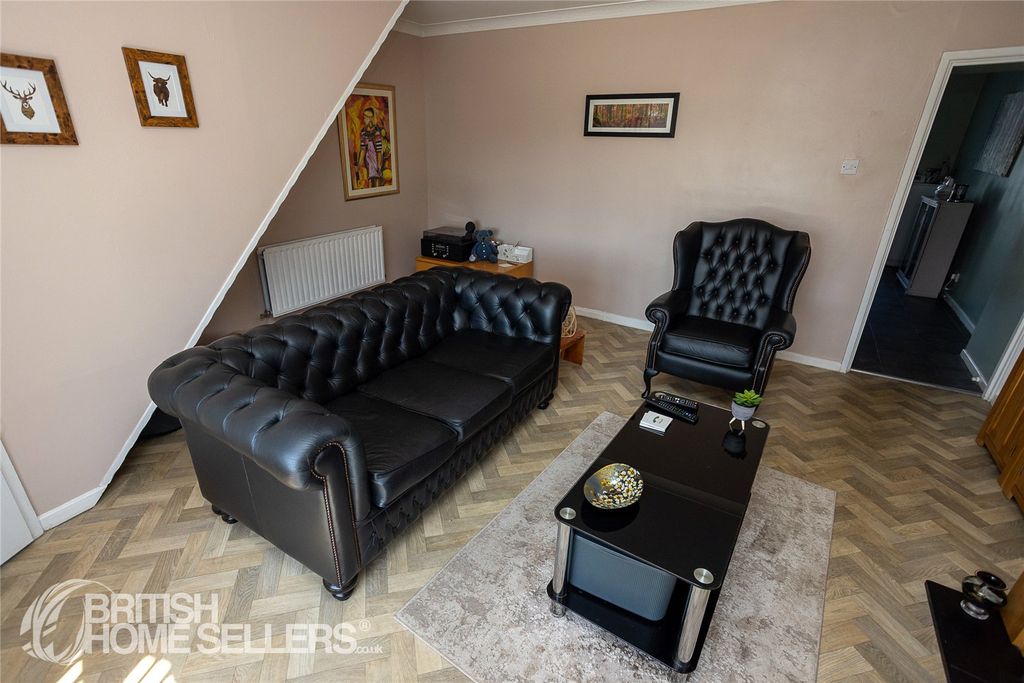 Property photo 3 of 16 Picture No. 17