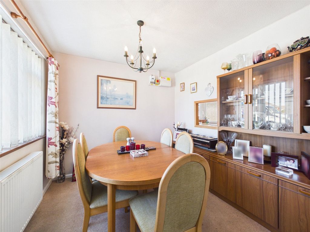 Property photo 3 of 8 Picture No. 01