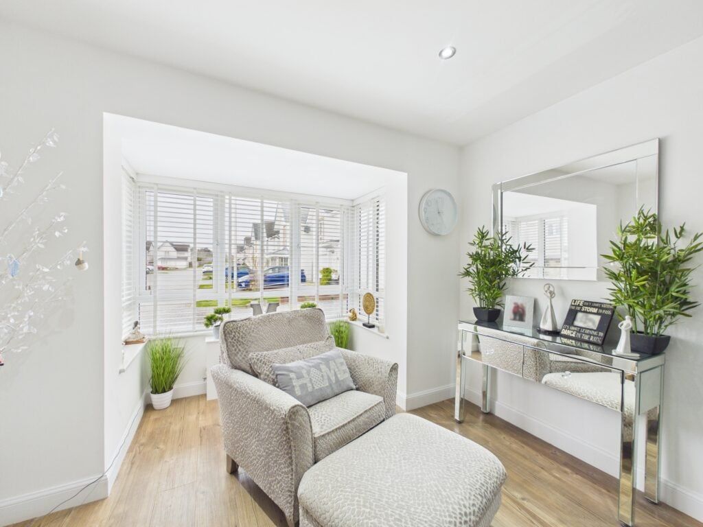 Property photo 3 of 25