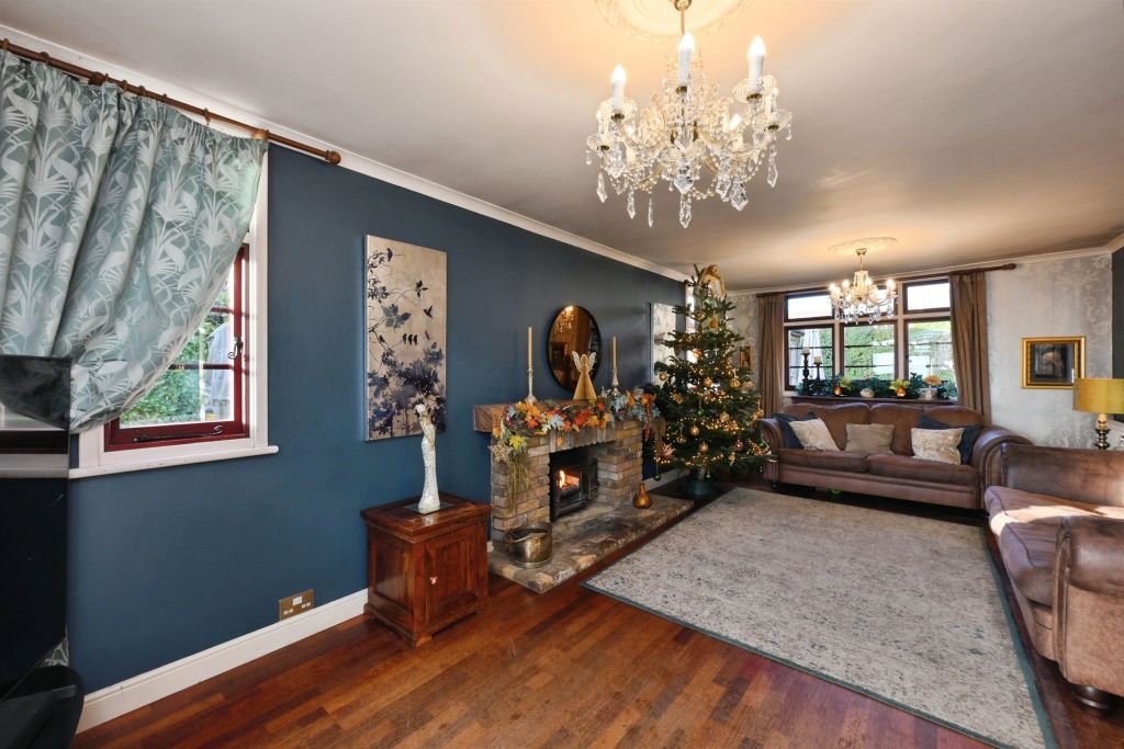 Property photo 3 of 25