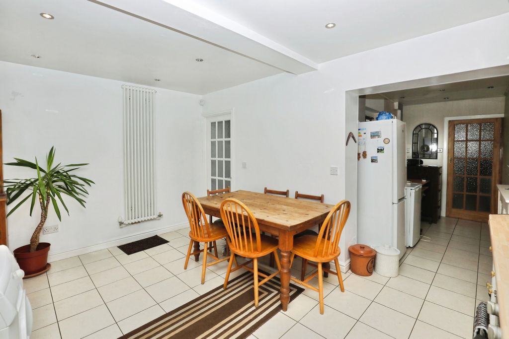 Property photo 3 of 15 Kitchen/Diner