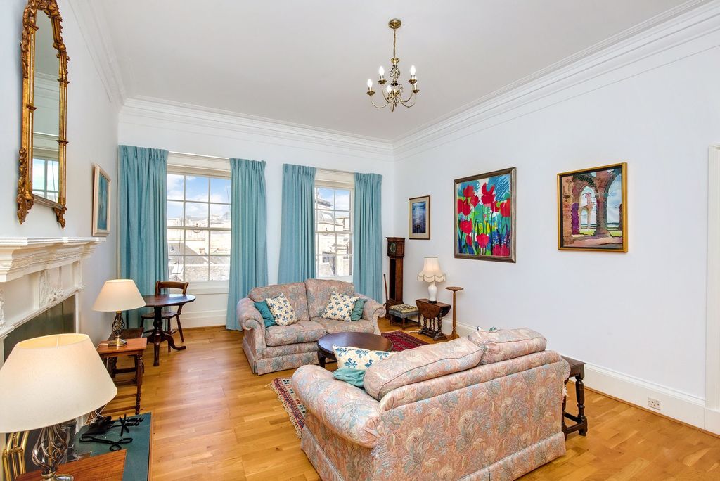 Property photo 2 of 14 Property Image 2