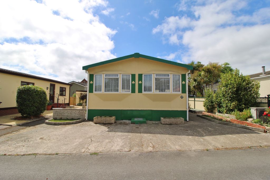 Property photo 1 of 20