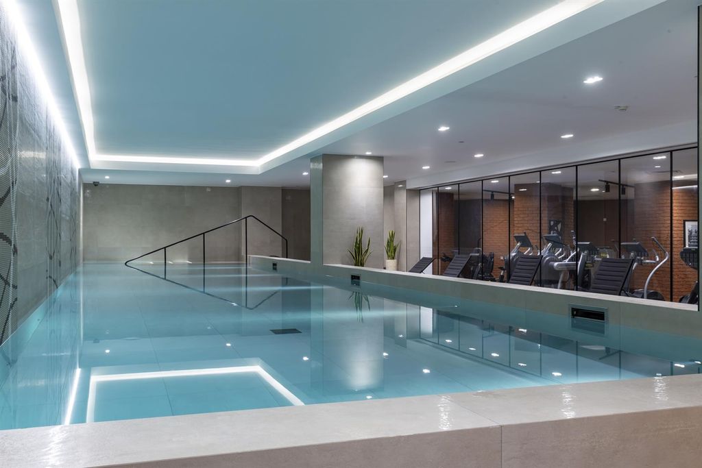 Property photo 3 of 24 Swimming Pool (3).Jpg