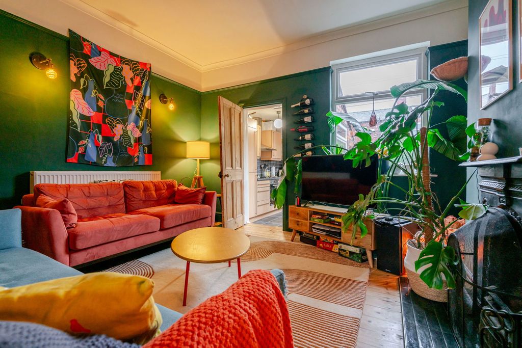 Property photo 3 of 22