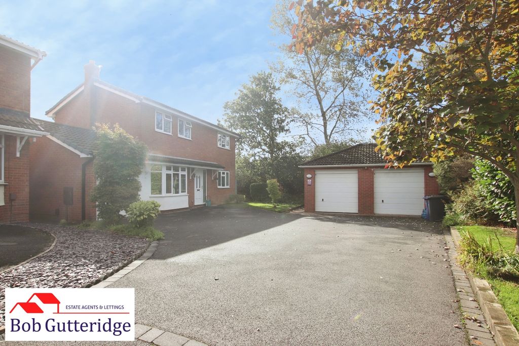 Property photo 1 of 32 Pbox-Img.Jpg