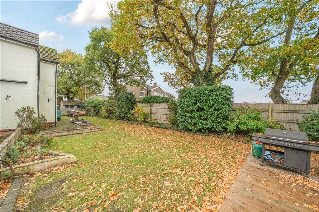 Property photo 2 of 18 Picture No. 01