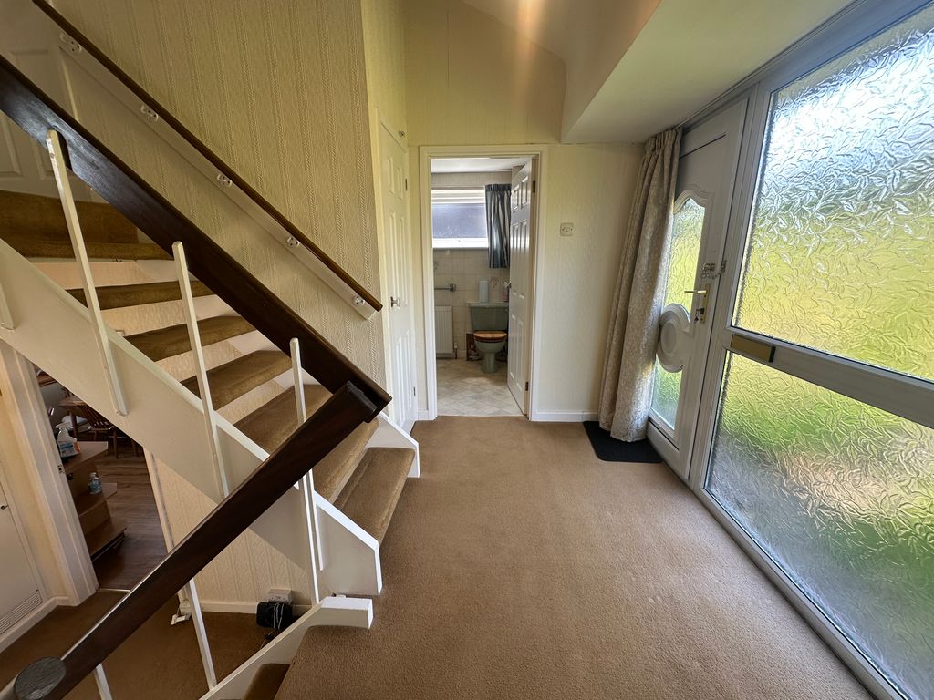 Property photo 2 of 35