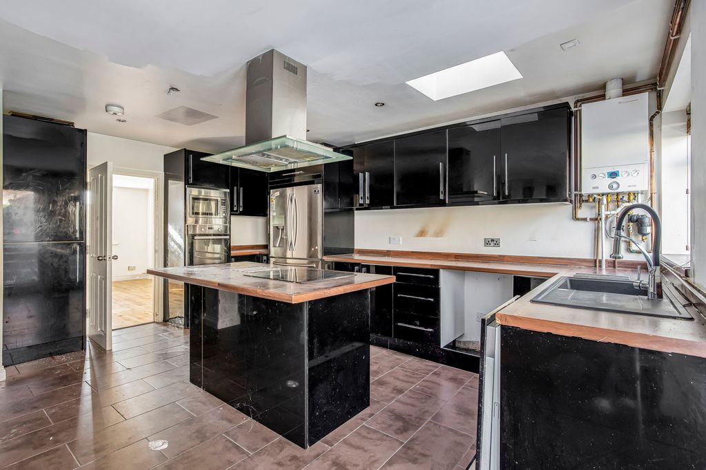 Property photo 3 of 7 Picture No. 04