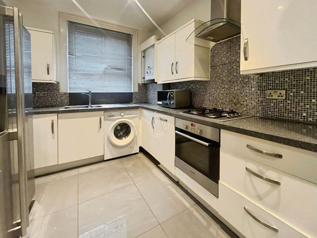 Property photo 2 of 6 Pbox-Img.Jpg