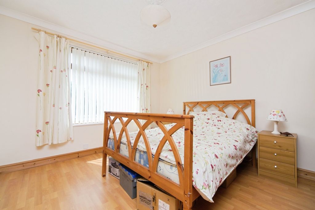 Property photo 3 of 18 Photo