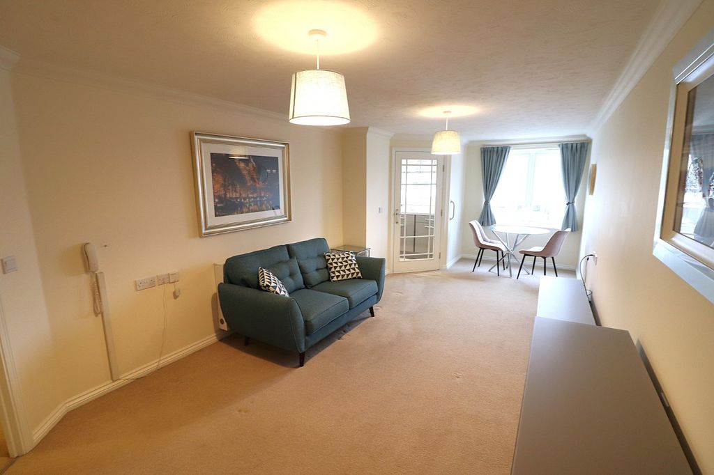 Property photo 2 of 15 Picture No. 45
