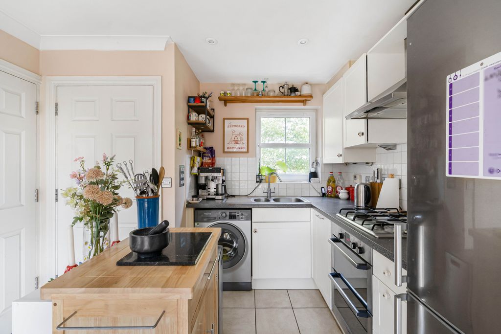 Property photo 3 of 12 24_90032