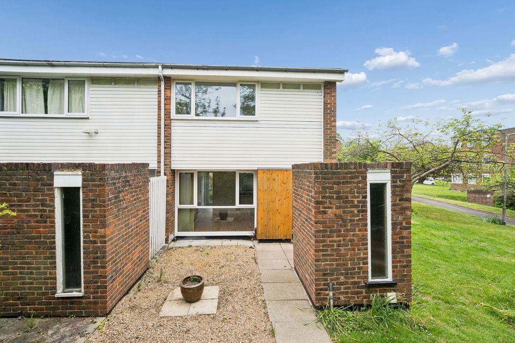 Property photo 1 of 12