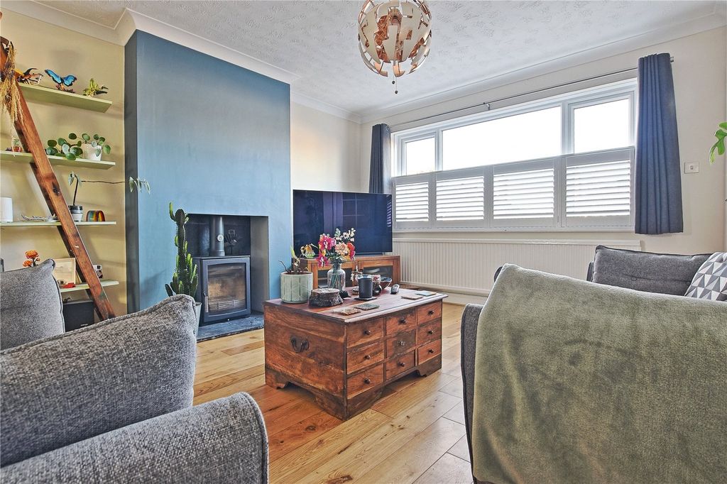 Property photo 2 of 18 Picture No. 48