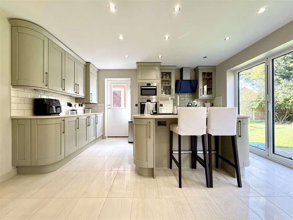 Property photo 3 of 29 3