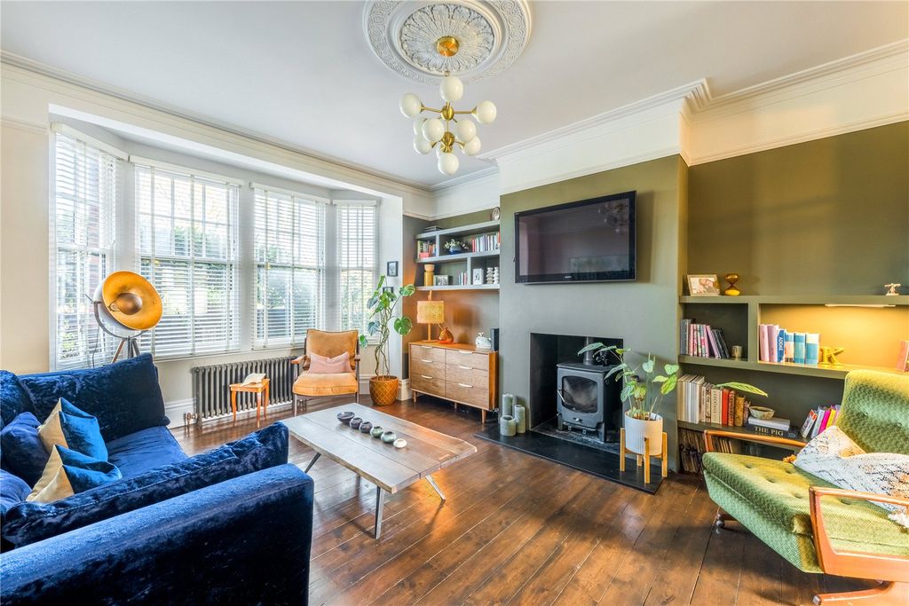 Property photo 2 of 27 Picture No. 49