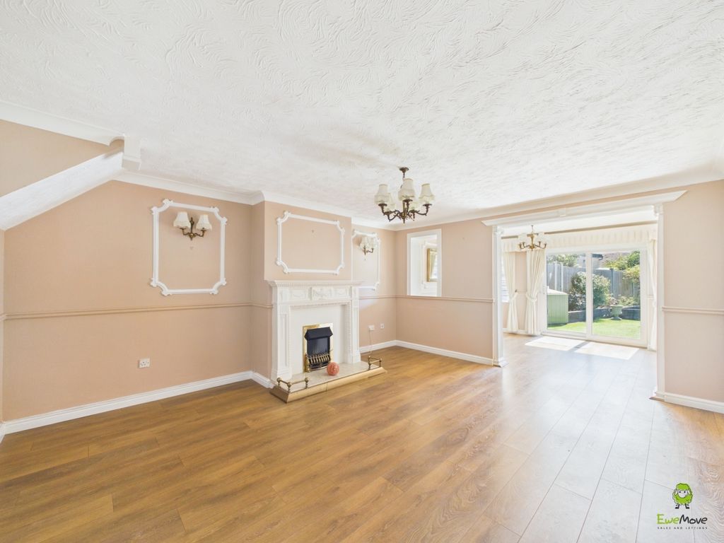 Property photo 1 of 19 Presented By Nicoleta At Ewemove Bexleyheath And D