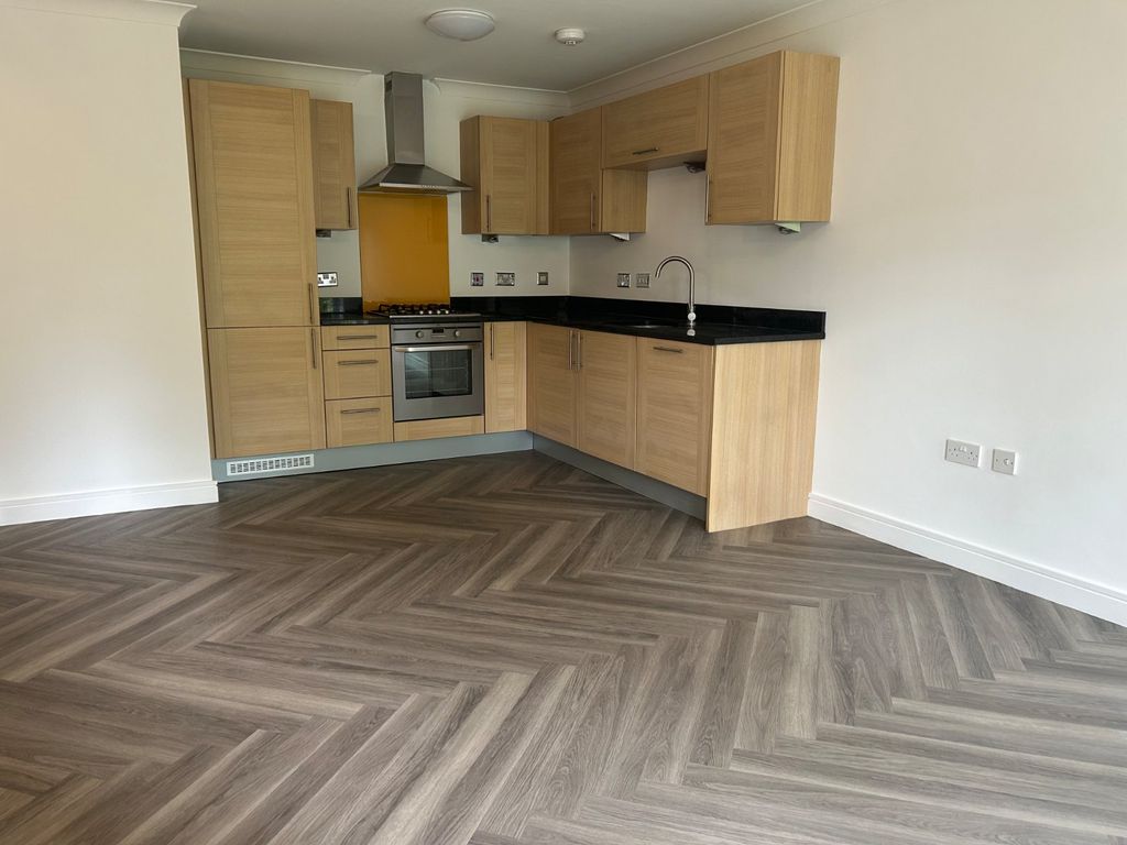 Property photo 2 of 10 Picture No. 16