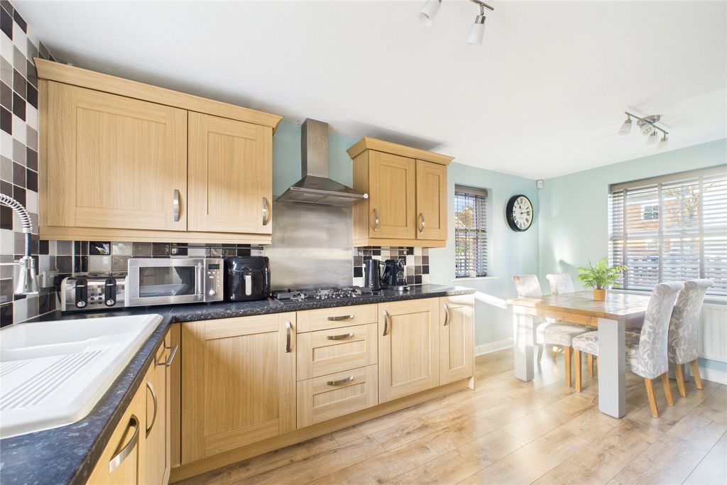 Property photo 3 of 13 Picture No. 09