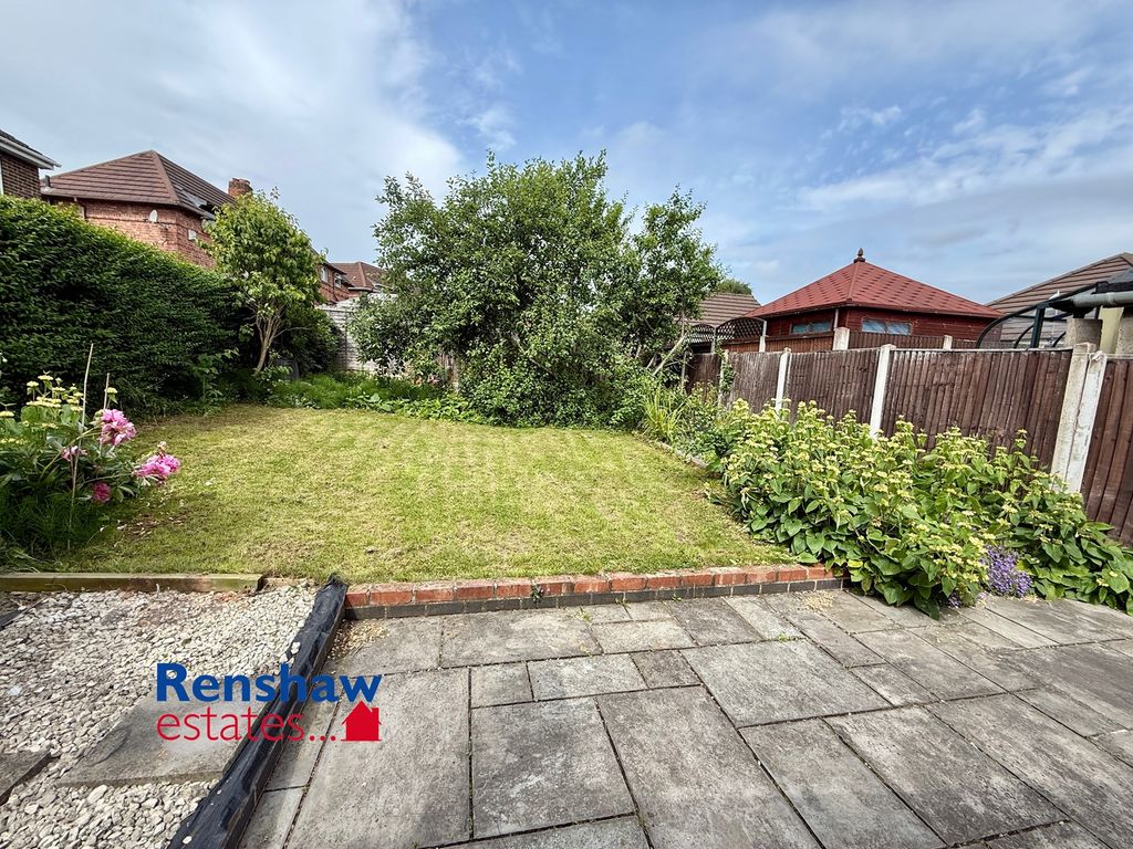 Property photo 3 of 17 R (4)