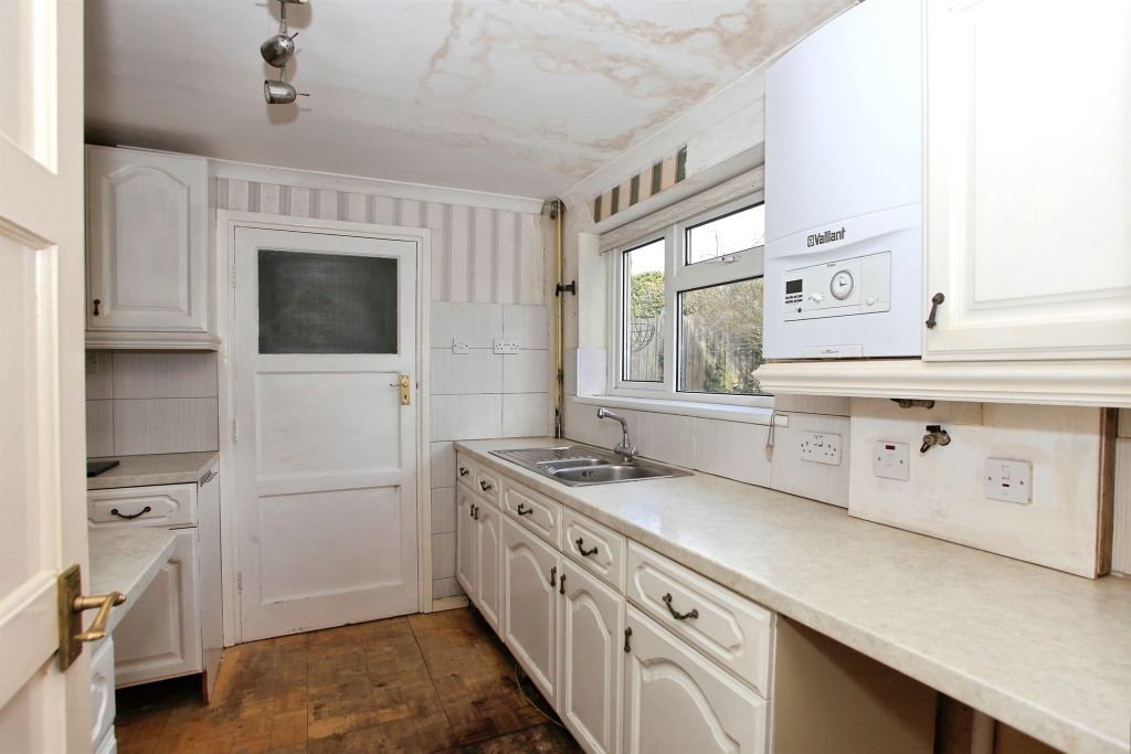 Property photo 2 of 8
