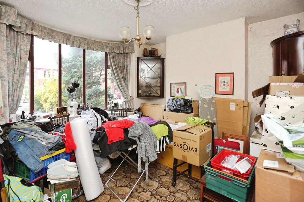 Property photo 3 of 19 Picture No. 13