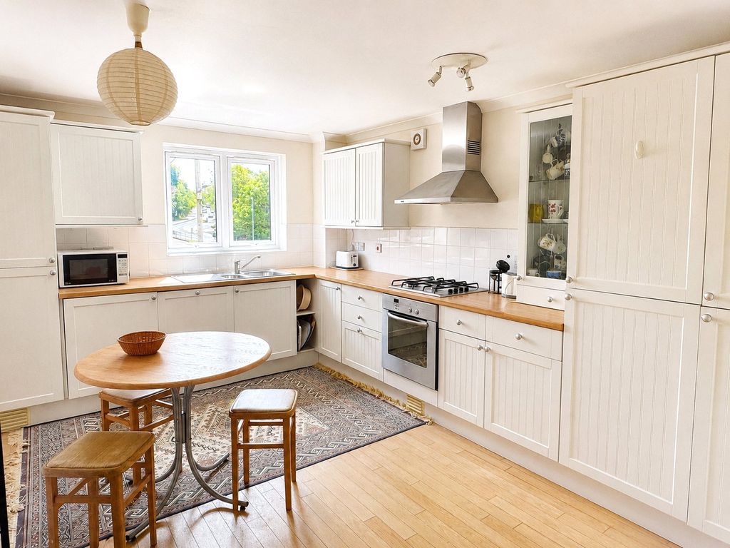 Property photo 3 of 12 Picture No. 04