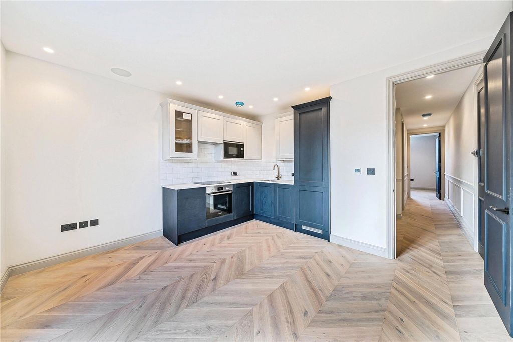 Property photo 2 of 10 Picture No. 13