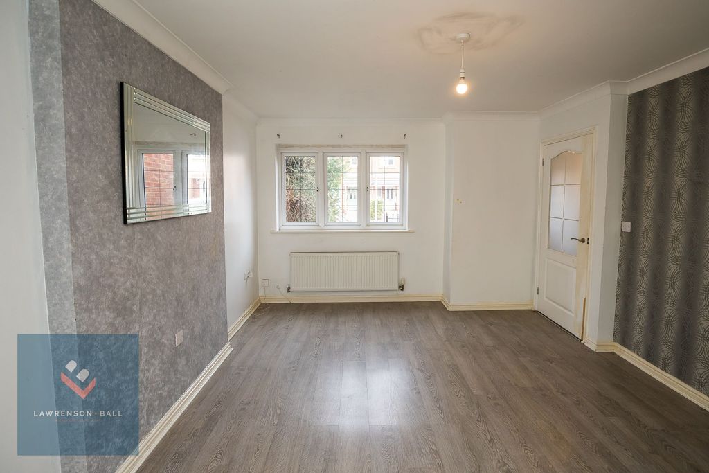 Property photo 2 of 17 Living Room