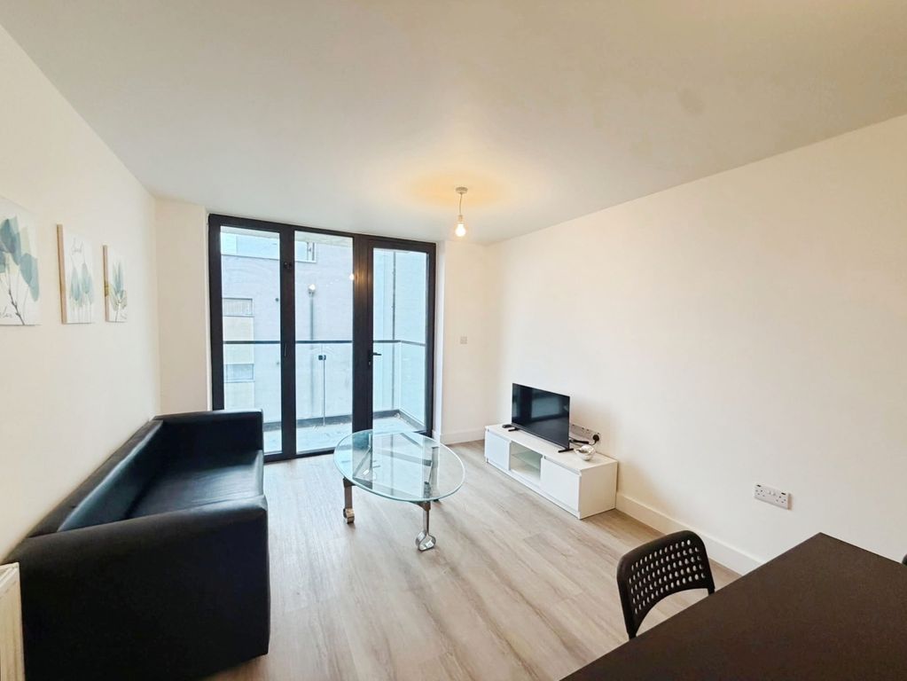 Property photo 3 of 7 Pbox-Img.Jpg