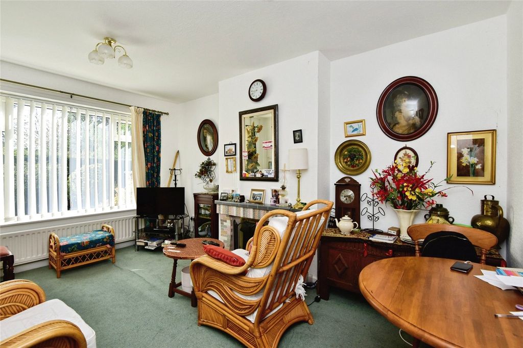 Property photo 3 of 16 Picture No. 01
