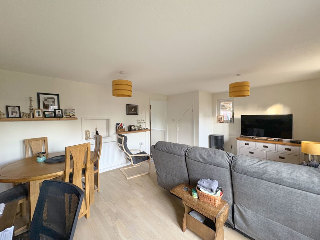 Property photo 3 of 16 Gallery