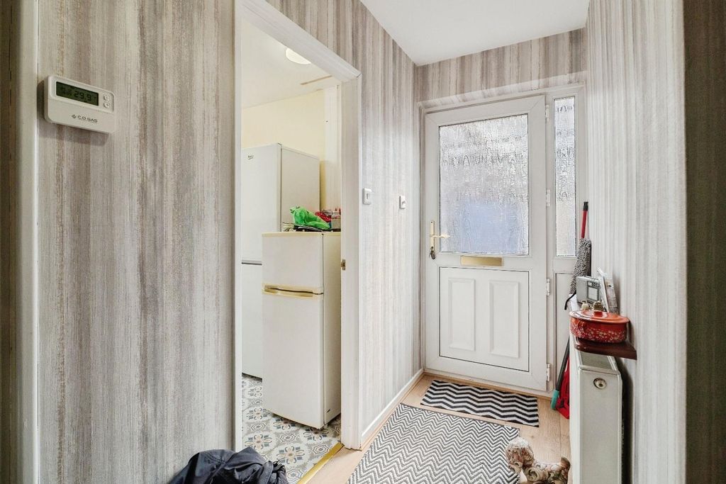 Property photo 2 of 18 Em120169.Jpg