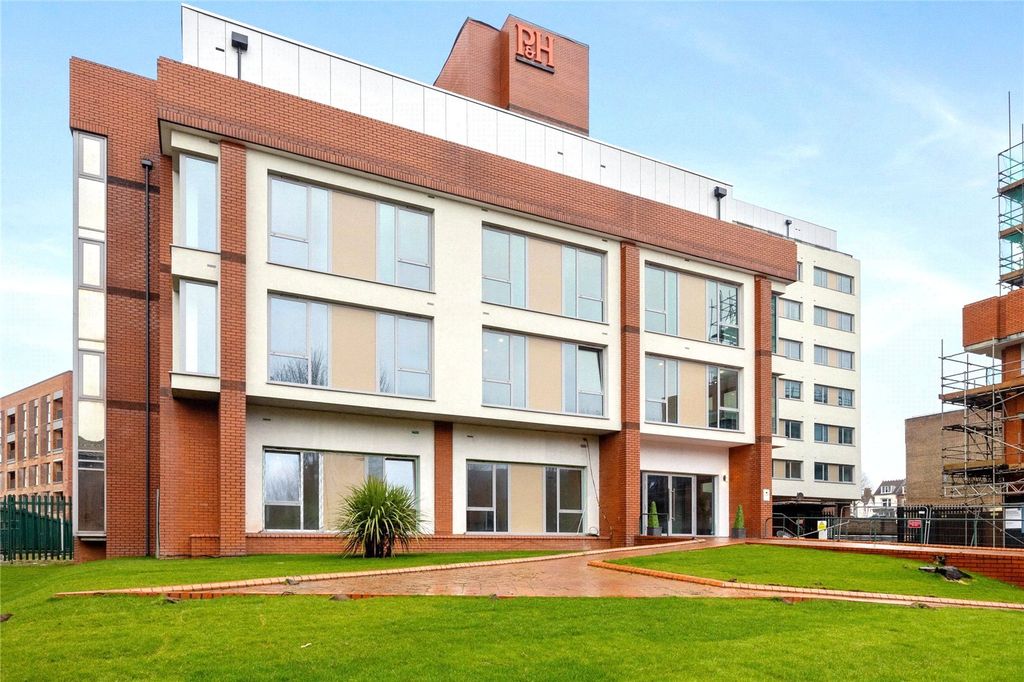 Property photo 2 of 17 Picture 2