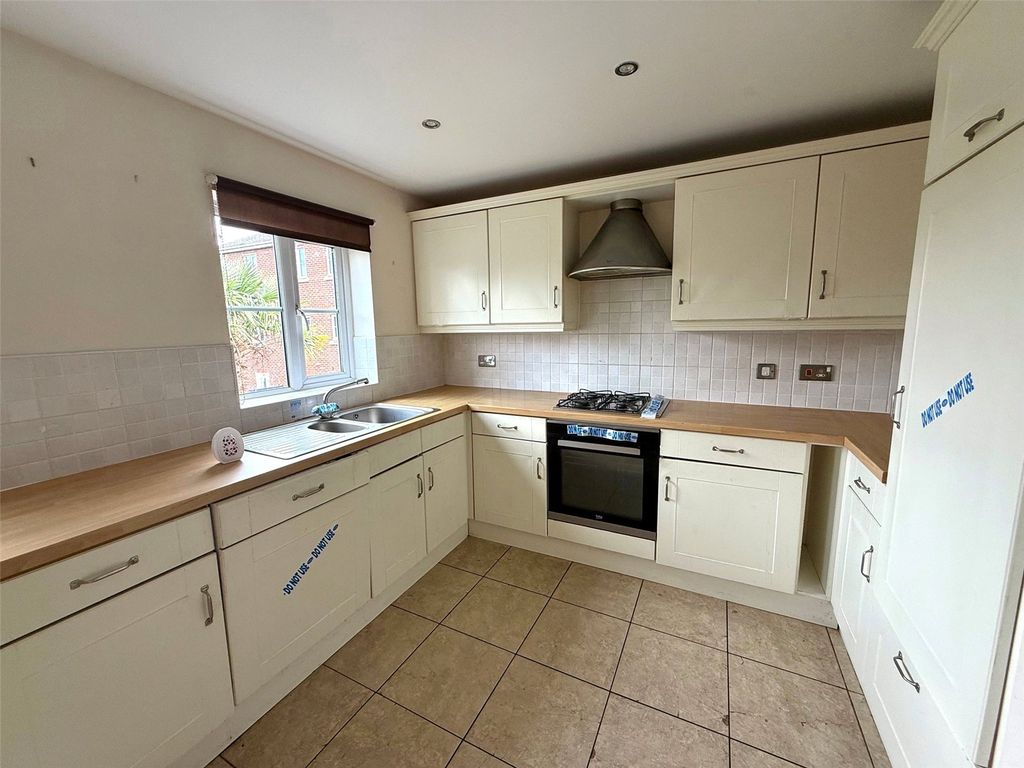 Property photo 2 of 13 Picture No. 14